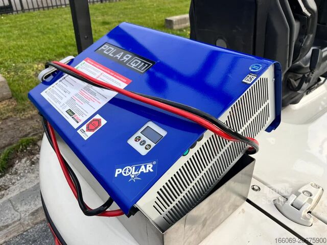 Šakinis krautuvas Caterpillar EP30K-PAC