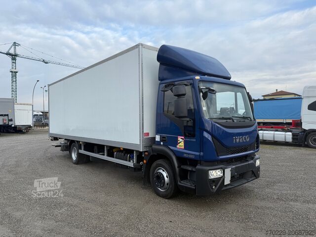 Uzavretý furgon s hydraulickým čelom IVECO EUROCARGO 120-220