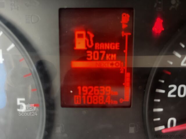 Caminhão plataforma elevatória