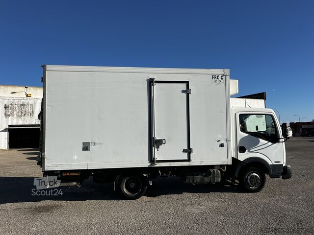 Caminhão plataforma elevatória