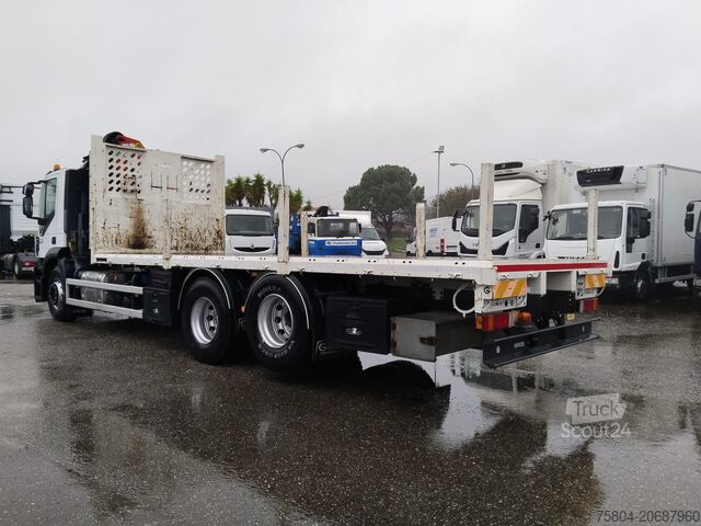 شاحنة رافعة Iveco AD260SY/PT