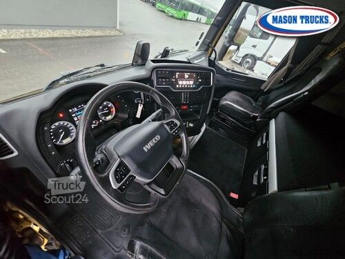 τυπικός οδικός ελκυστήρας Iveco X-Way 510 Hi-Traction 4x4