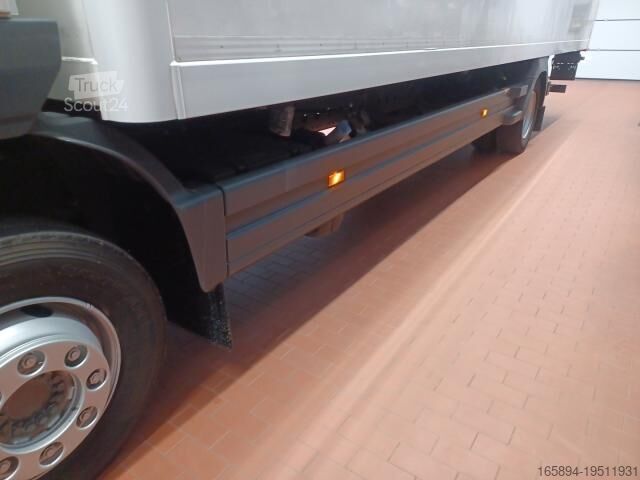 Dėžinis sunkvežimis Mercedes-Benz Atego 1318 L