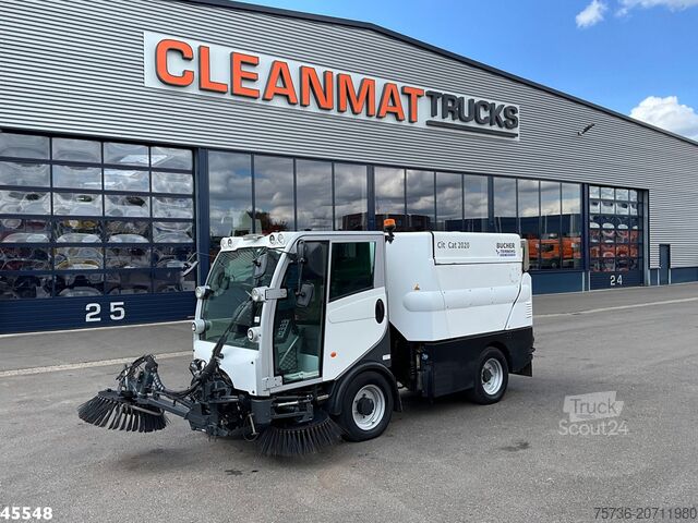 Balayeuse Bucher Citycat 2020 with 3-rd brush