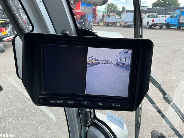 Balayeuse Bucher Citycat 2020 with 3-rd brush