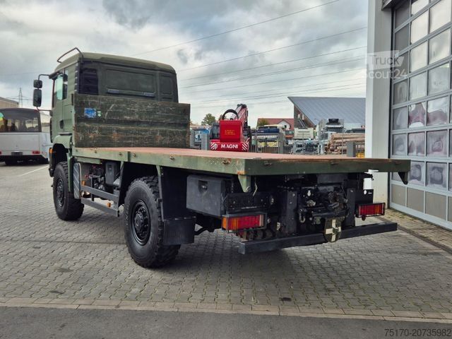 Ciężarówka z płaską platformą MAN TGA 18.360 4x4 BB Pritsche Single Bereifung