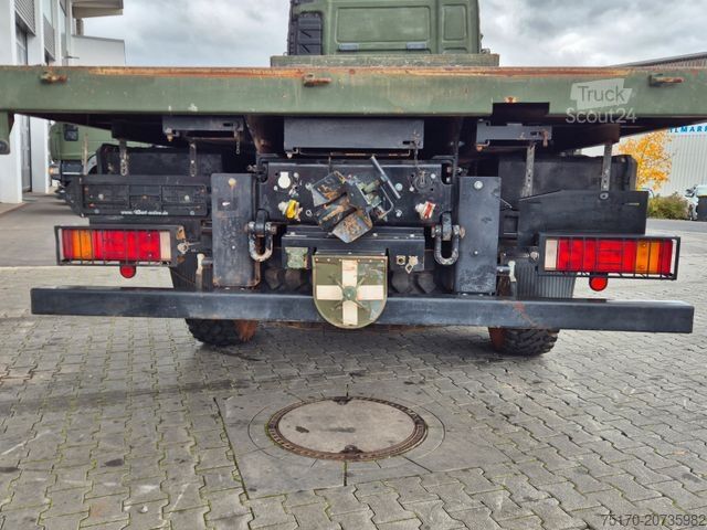 Ciężarówka z płaską platformą MAN TGA 18.360 4x4 BB Pritsche Single Bereifung