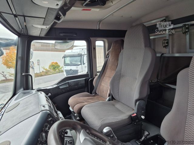 Ciężarówka z płaską platformą MAN TGA 18.360 4x4 BB Pritsche Single Bereifung