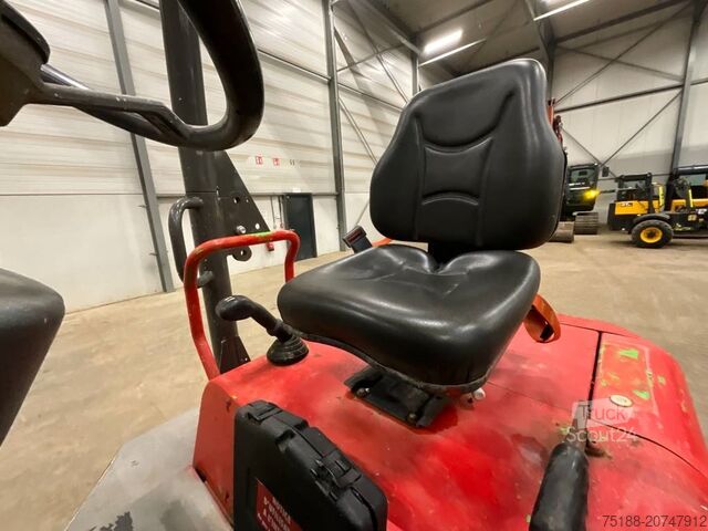 Véhicule à benne Ausa D 250 AH G