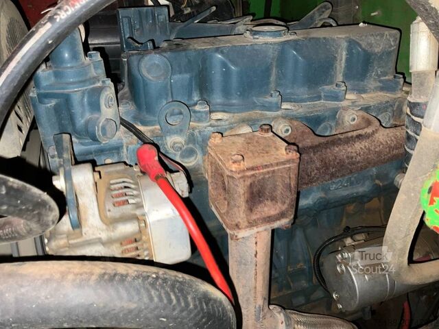 Véhicule à benne Ausa D 250 AH G