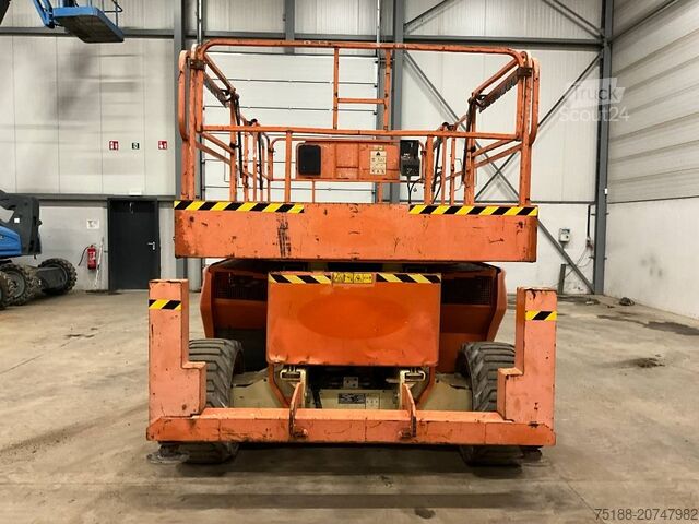 Elevador de tesoura JLG 3394 RT