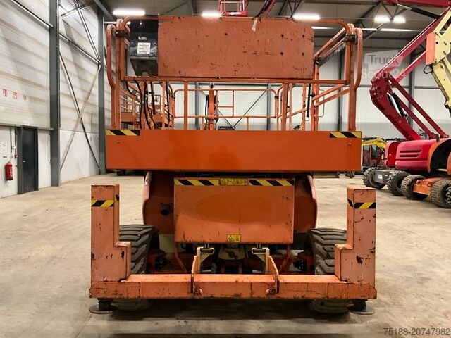 Elevador de tesoura JLG 3394 RT
