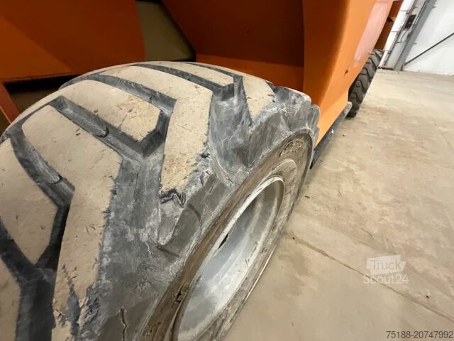 Elevador de tesoura JLG 3394 RT