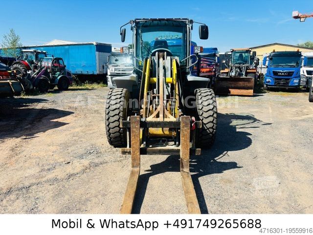 Kolesni nakladalnik KRAMER 880 Allrad *Schnellwechsler/2xSchaufel/1xGabel