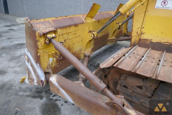 Trator de esteira Komatsu D65PX-15EO