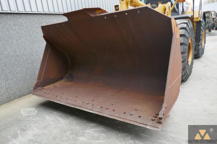 Tekerlekli̇ yükleyi̇ci̇ Caterpillar 966H