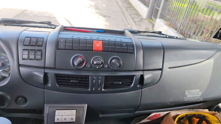 Tovornjak s ploščadjo Iveco Autocarro iveco 160/e4