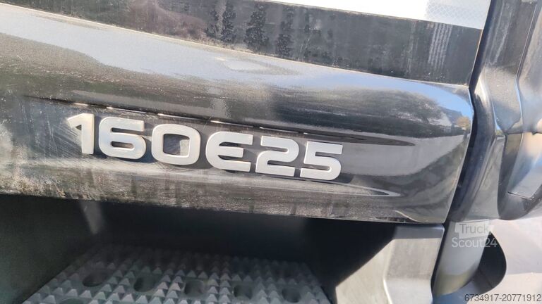 Tovornjak s ploščadjo Iveco Autocarro iveco 160/e4