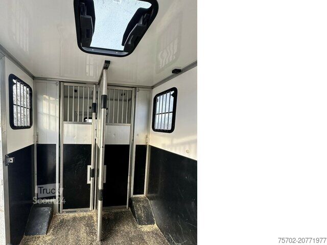 Hayvan taşıyıcı Renault Master Haras 1-2 Pferde