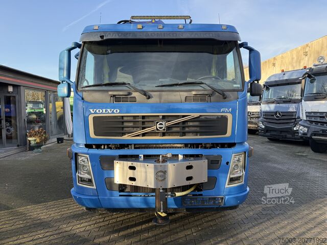 Gru montata su autocarro Volvo FM12 420 8X2 Kran PM 65026 bis 29 Meter