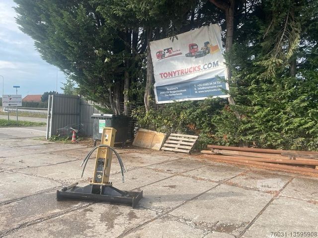 Sonstige Other Soosan SB30 Hydraulic Breaker Skid steer