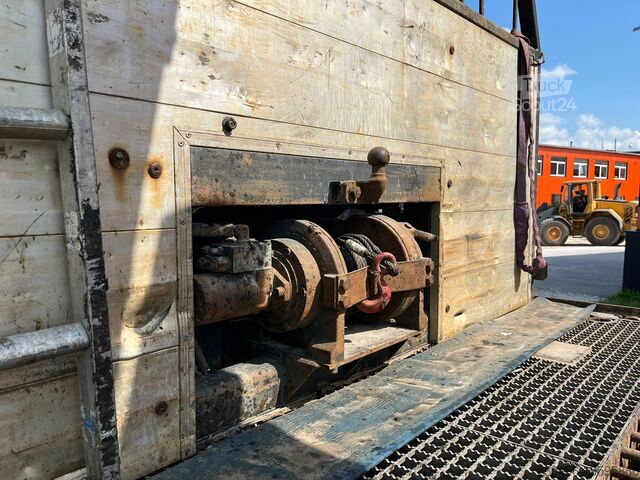 Transporteur de voitures Volvo FH 16 750 8x4 HMF2620K-5 / WINCH / PLATFORM L=7...