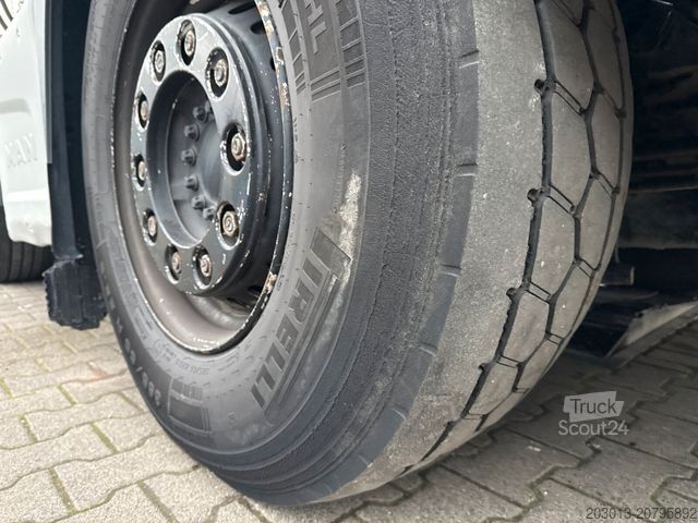 Truck mounted crane MAN TGS 26.440 Zugmaschine + Atlas Kran 5 Ausschube