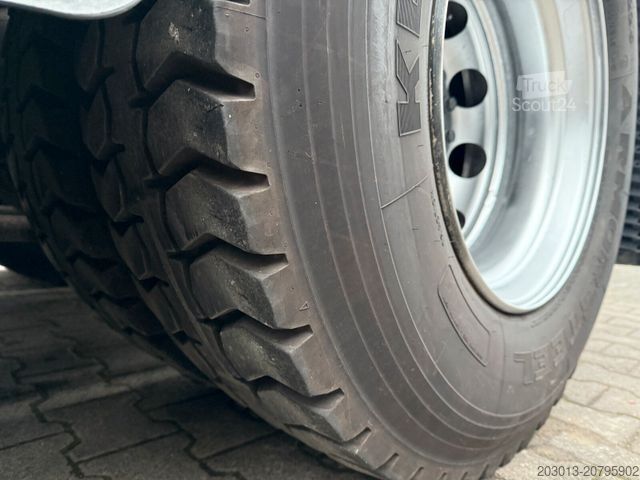 Cap tractor standard MAN TGS 26.440 Zugmaschine + Atlas Kran 5 Ausschube