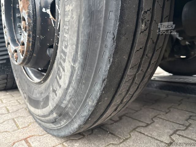 Cap tractor standard MAN TGS 26.440 Zugmaschine + Atlas Kran 5 Ausschube