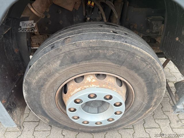 Tovornjak prekucnik VOLVO FMX 500 6x4 Kipper mit Kran Atlas 172.3E - A4