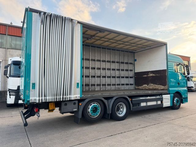 Tovorno vozilo s ravno platformo in ponjavo MAN TGX 26.460**LIFT/LENKACHSE*SCHNELLLADESYSTE