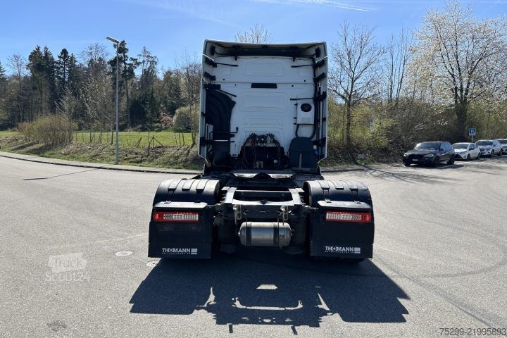 Стандартный седельный тягач Renault T460 4x2 Retarder / Swiss-Vehicle