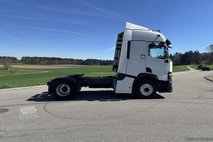 Стандартный седельный тягач Renault T460 4x2 Retarder / Swiss-Vehicle