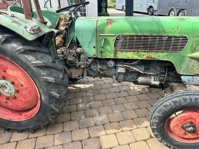 Panelvan Fendt Farmer 2