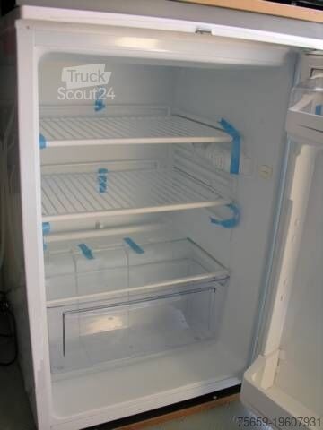 Verkaufsanhänger Fruehauf Grill Bratwurst Suppenküche Kaffee Imbiss O.Saft