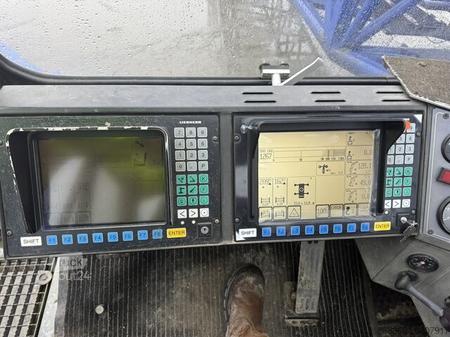 żuraw samojezdny Liebherr LGD 1550 | Derrick | SDWN-Ausrüstung