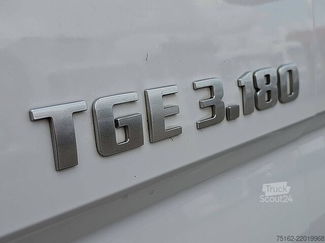 Kombi med högt tak MAN TGE 3.180 L4H3 Maxi Automaat!