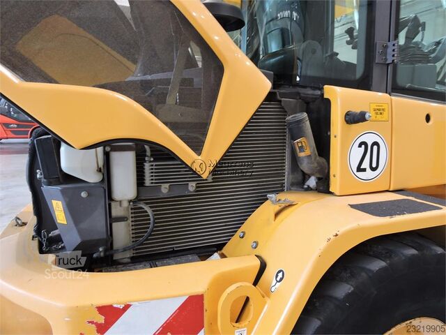 Volvo L35G + raklapvilla Volvo L35G + Fork