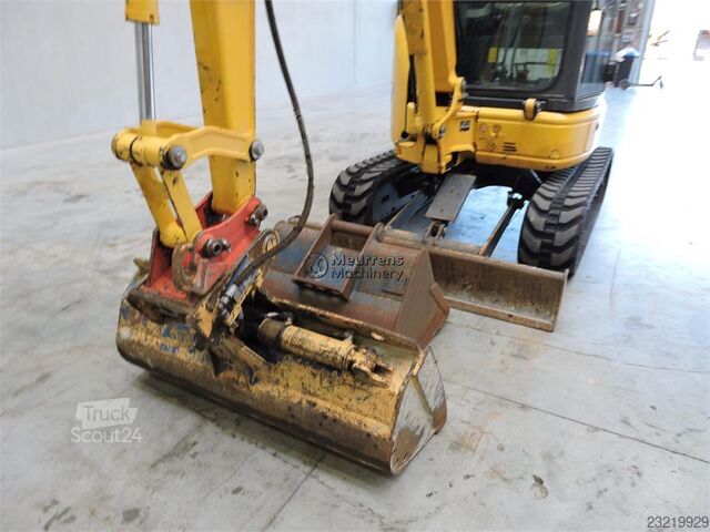 Komatsu PC26 Komatsu PC26
