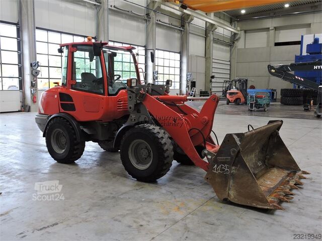 Volvo L25 F + палетни вилици Volvo L25 F + Fork