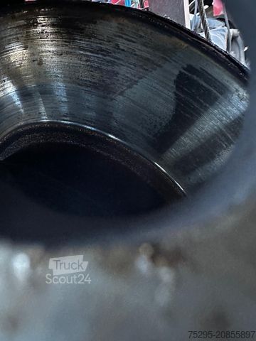 Cserélhető felépítményes félpótkocsi M+V 3Achs Multi Chassis20+30+40+45 MB Lift