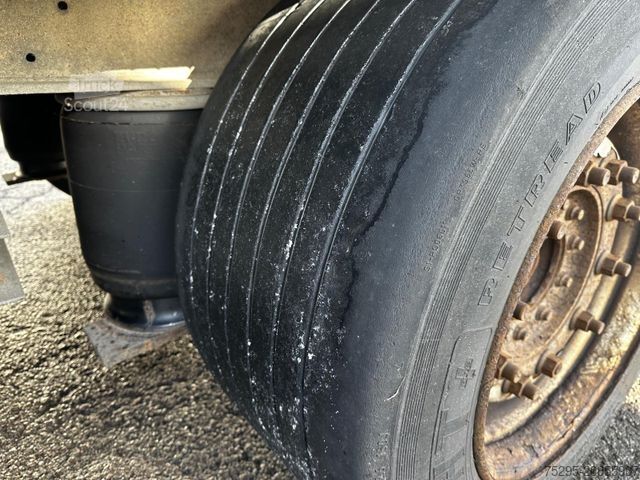 Félpótkocsi SCHMITZ CARGOBULL 3Achs Mega Vario Liftachse SAF Hubdach verzinkt