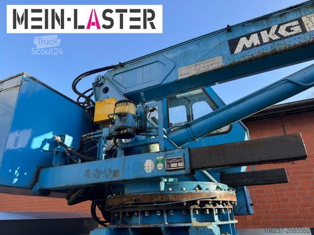 Truck mounted crane MERCEDES-BENZ 3335 V6 MKG 550 Ta2-a2 -46m 420 kg Funk