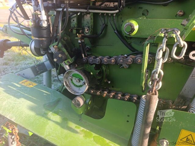 Bale press (agriculture) Krone Comprima V 180 XC