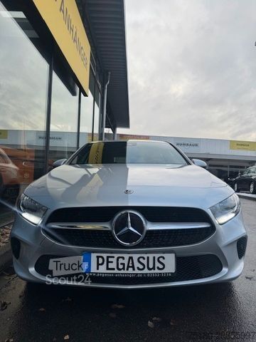 Van MERCEDES-BENZ A 200 A Klasse PKW