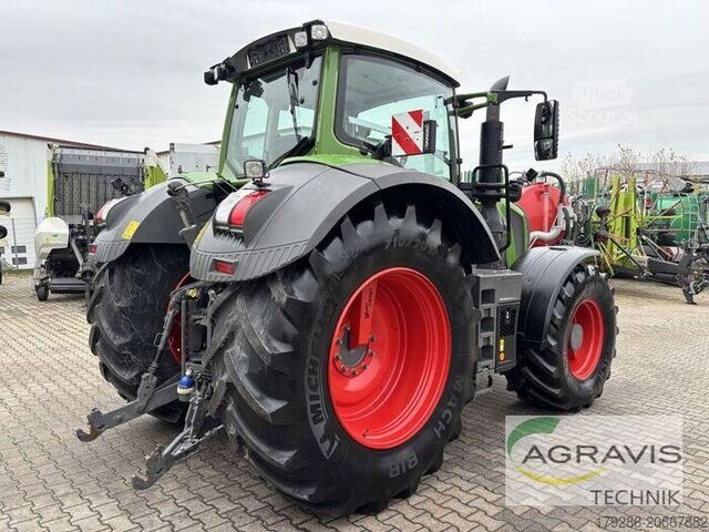 Tractor Fendt 828 VARIO S4