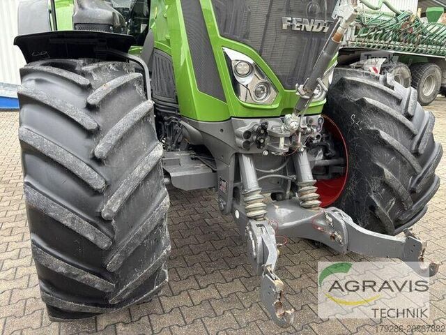 Tractor Fendt 828 VARIO S4