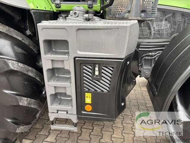 Tractor Fendt 828 VARIO S4