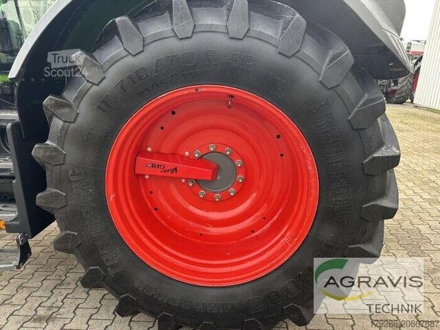 Tractor Fendt 828 VARIO S4