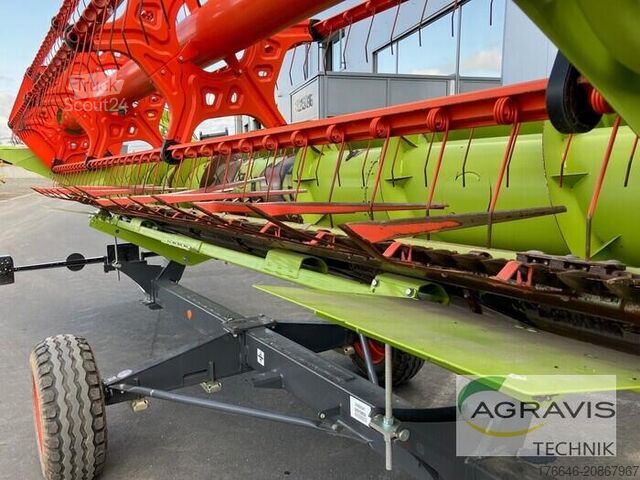 Kombajn za žetev in mlatev Claas SCHNEIDWERK CERIO 560